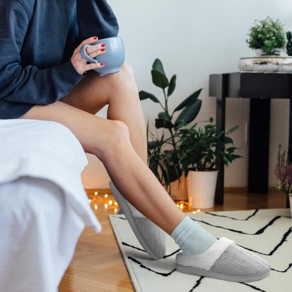 Women's Memory Foam Fuzzy Knit House Slippers Indoor Outdoor Comfortable - Picture 2 of 5